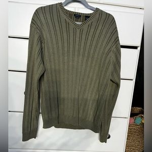 Van Heusen sweater